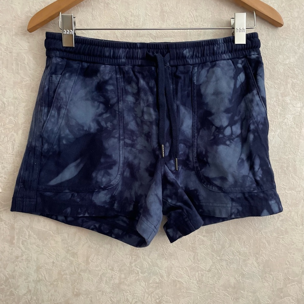Athleta women's small blue tye dye athletic shorts